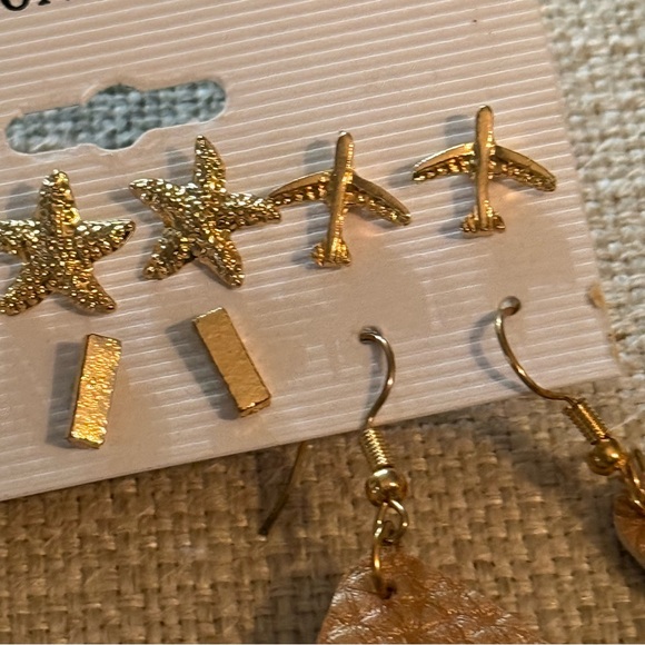 5 for $25! Contemporary Fashion Earrings Card of 6 - Picture 2 of 11